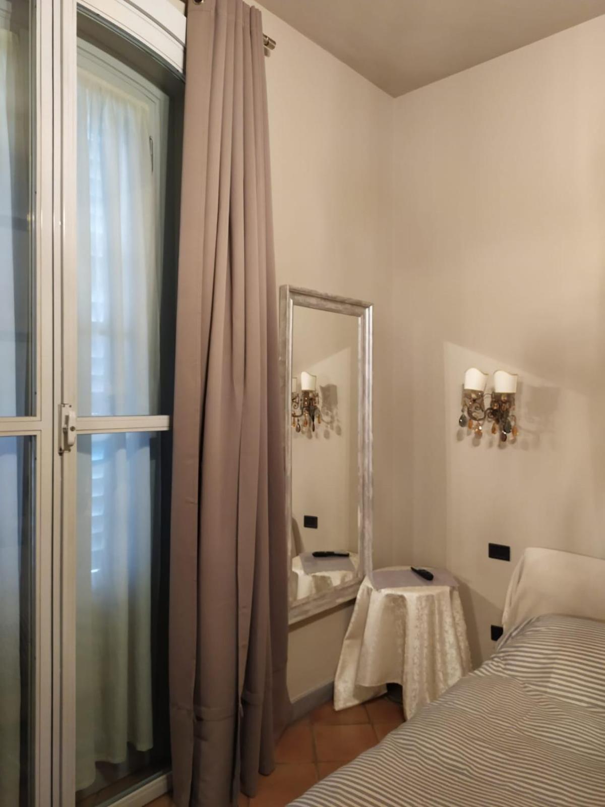 Camera Navigli Con Bagno Privato Milano Eksteriør bilde