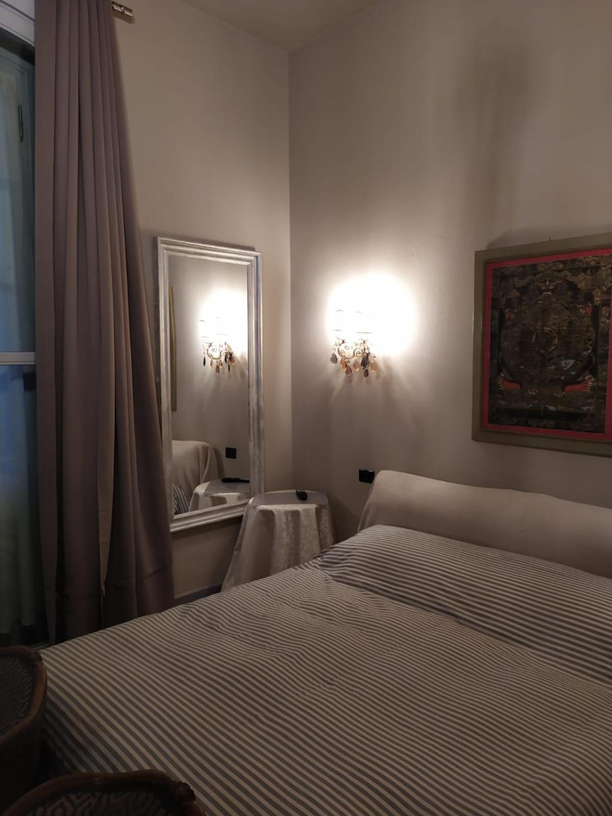 Camera Navigli Con Bagno Privato Milano Eksteriør bilde